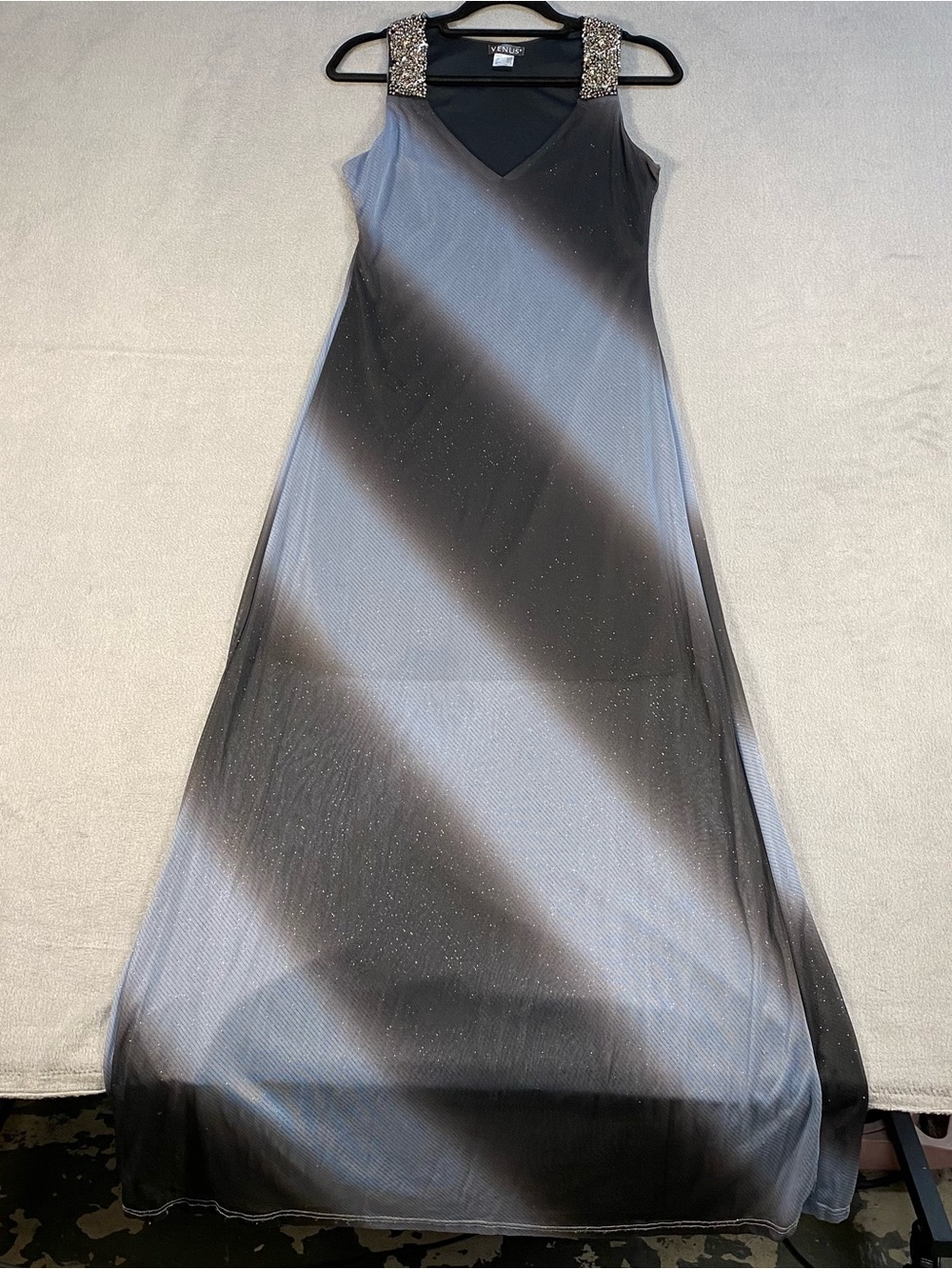 Venus women’s Blue and Gray Ombre Sleeveless Maxi Dress, lined, size S